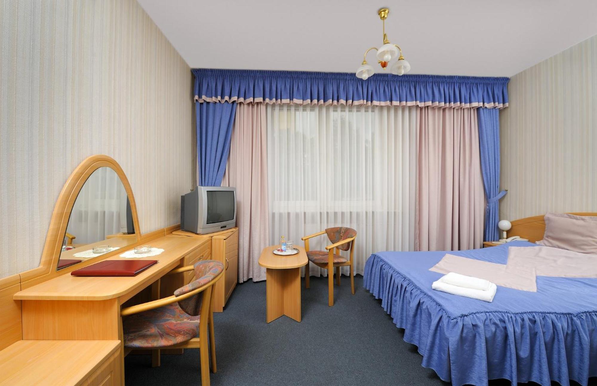 Vistula Hotel Świecie Esterno foto